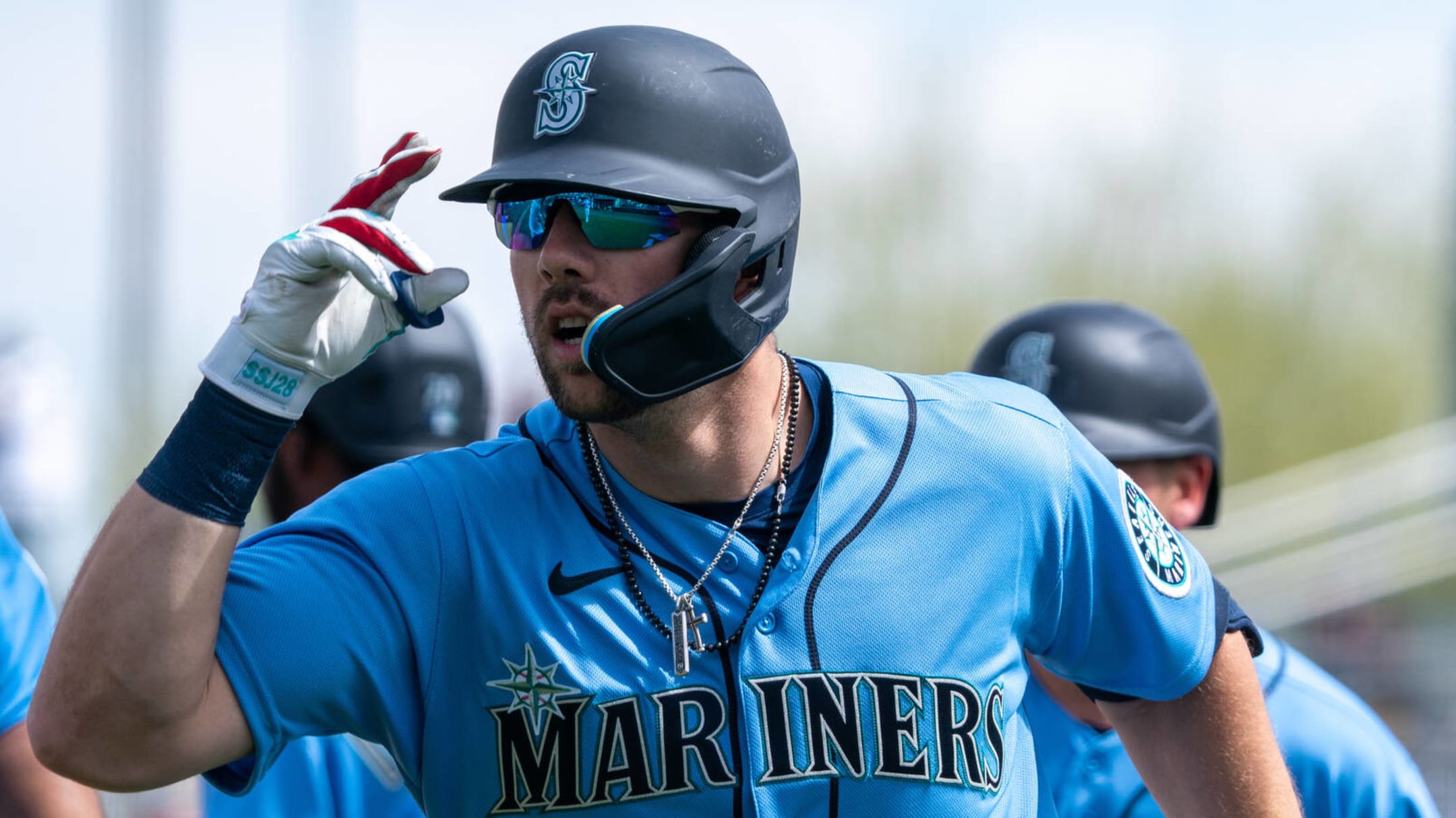 Mariners place Dylan Moore on 10-day IL, recall Abraham Toro