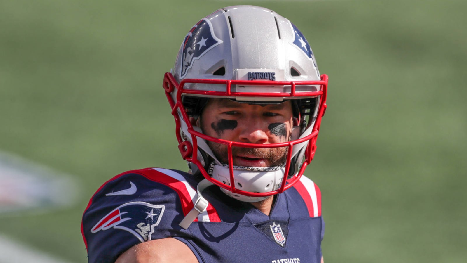 Buccaneers' Rob Gronkowski hints WR Julian Edelman will return