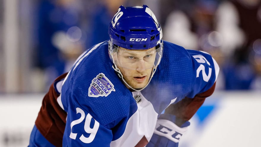 nathan mackinnon stadium series jersey