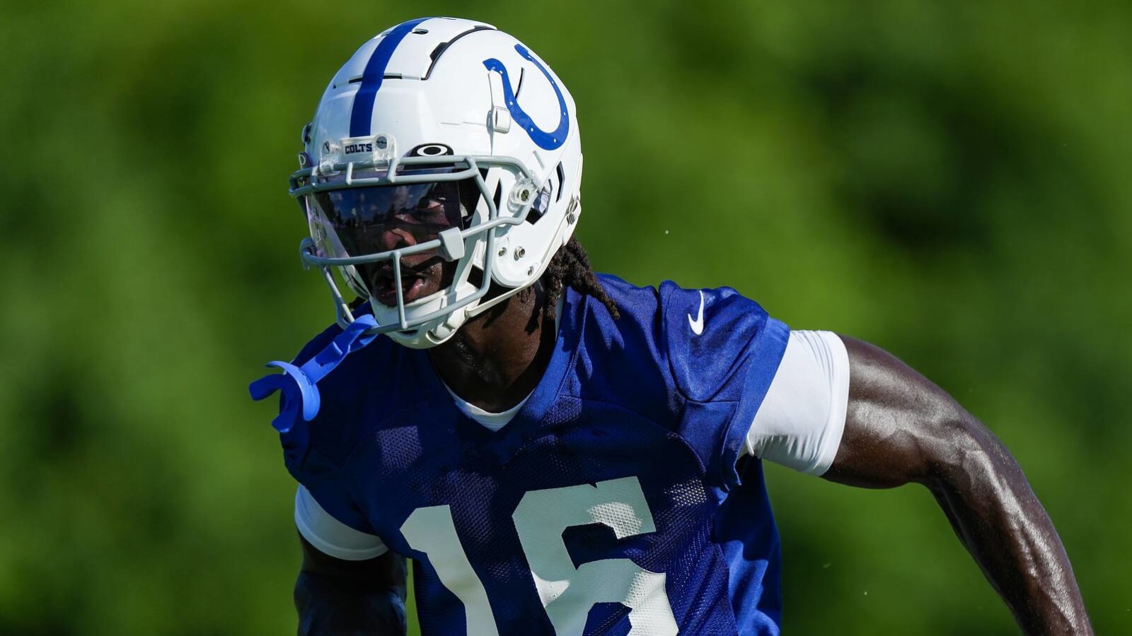 Veteran Colts WR lands on IR with torn ACL