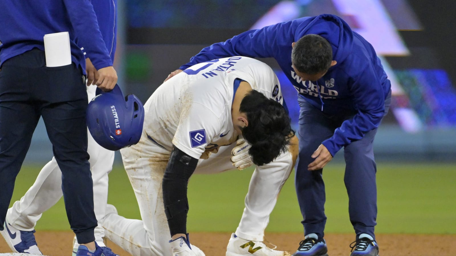 Shohei Ohtani suffers shoulder injury sliding into second base