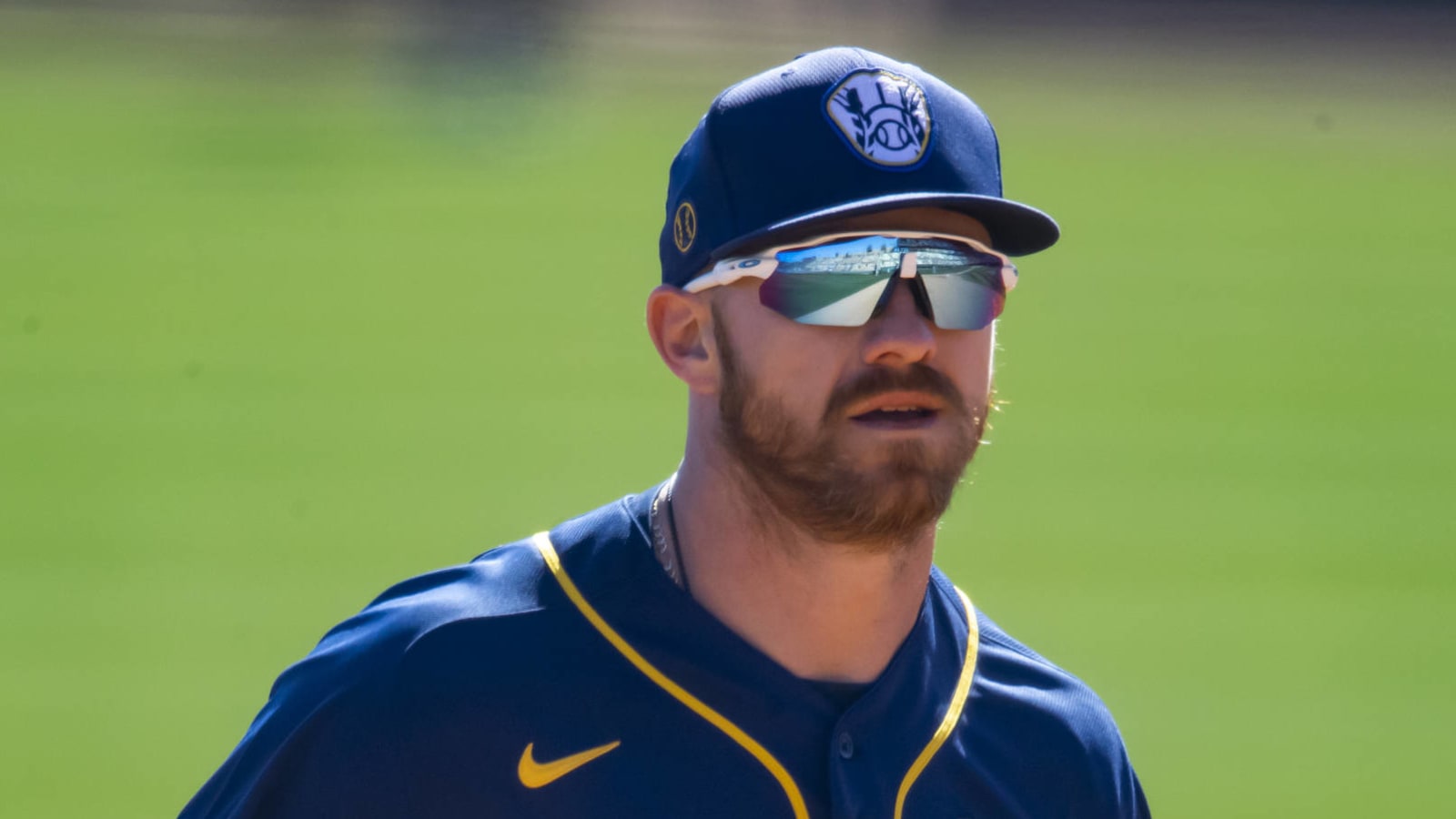 Brewers designate outfielder Derek Fisher for assignment