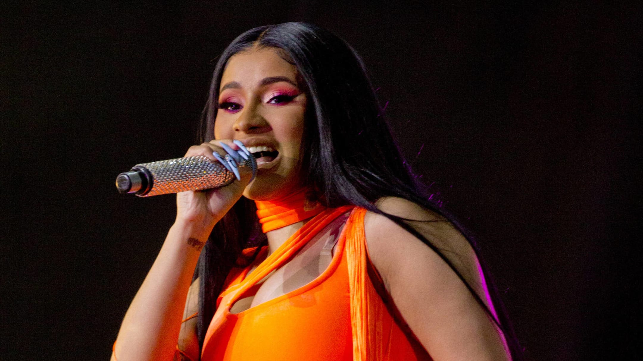 Dear Cardi B, Thank you for showing off your untoned tummy at the Billboard  Music Awards