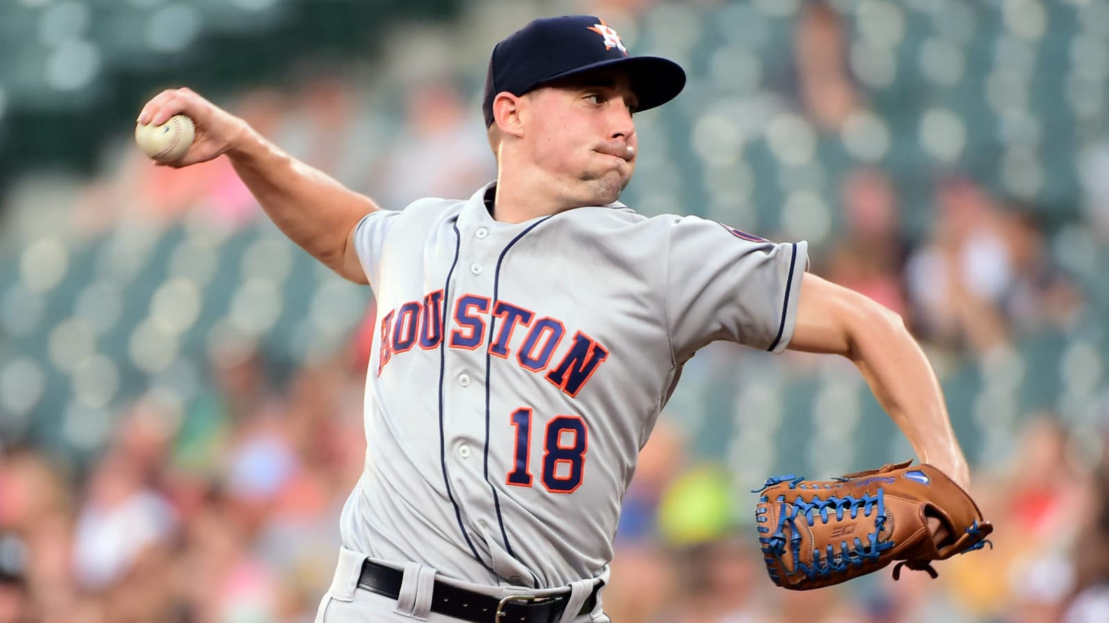 Four inexpensive MLB starting pitchers who are still available