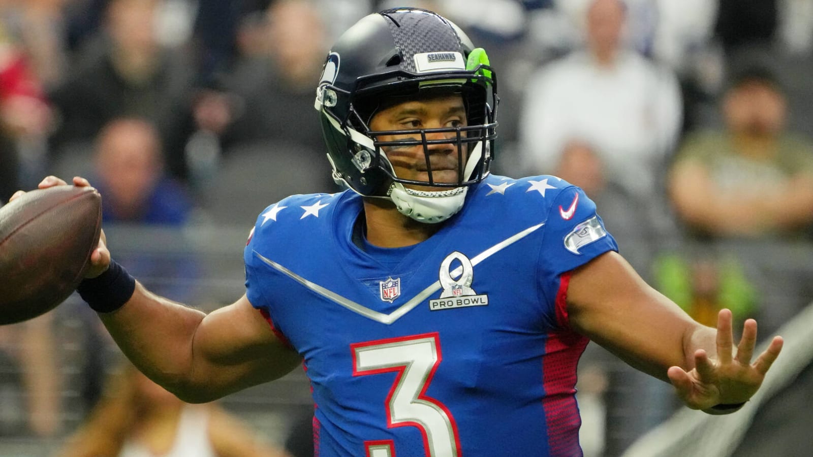 Buccaneers, Steelers betting favorites to land Russell Wilson in trade