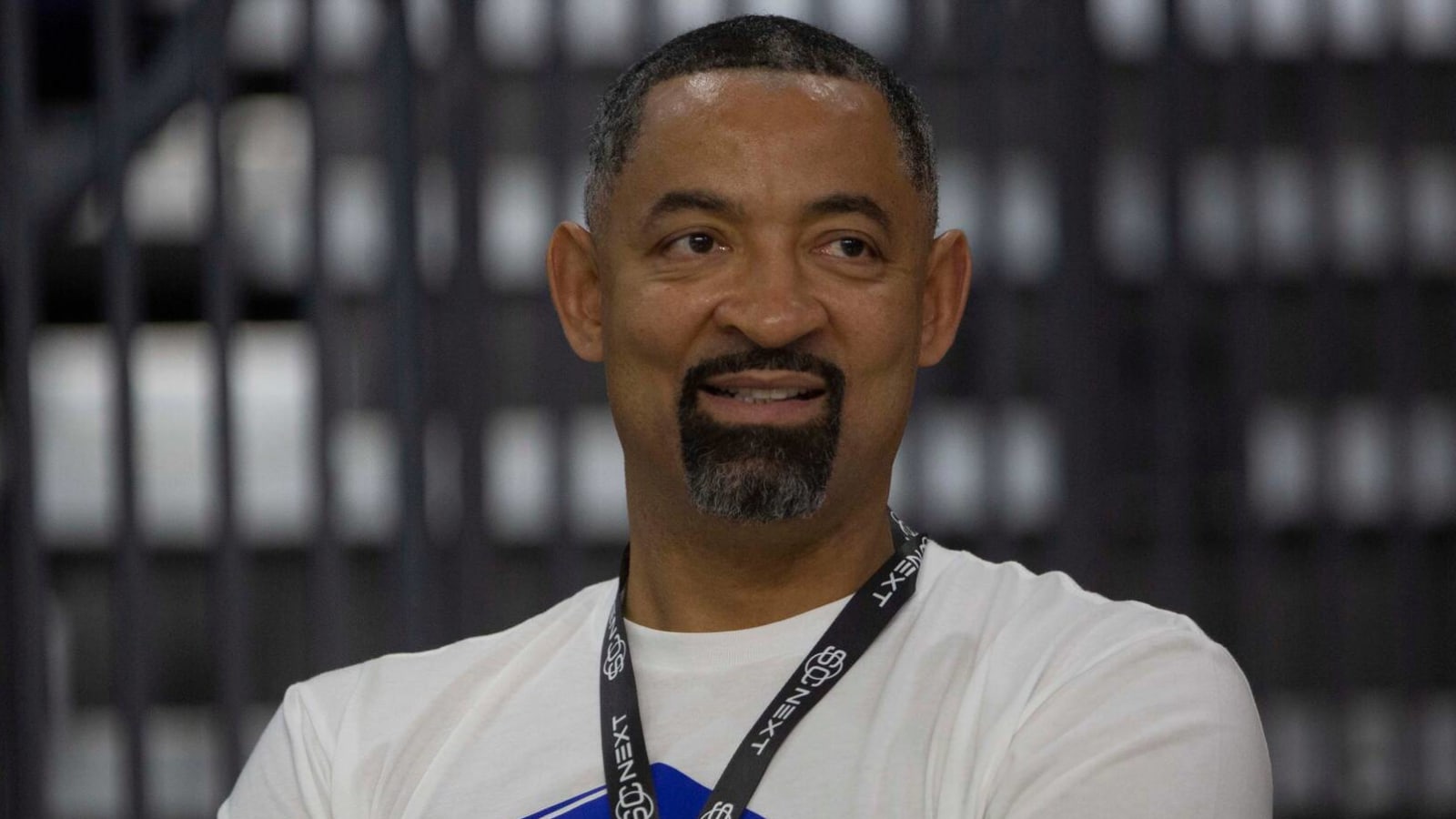 Lakers eyeing Juwan Howard for HC, Rajon Rondo for assistant?