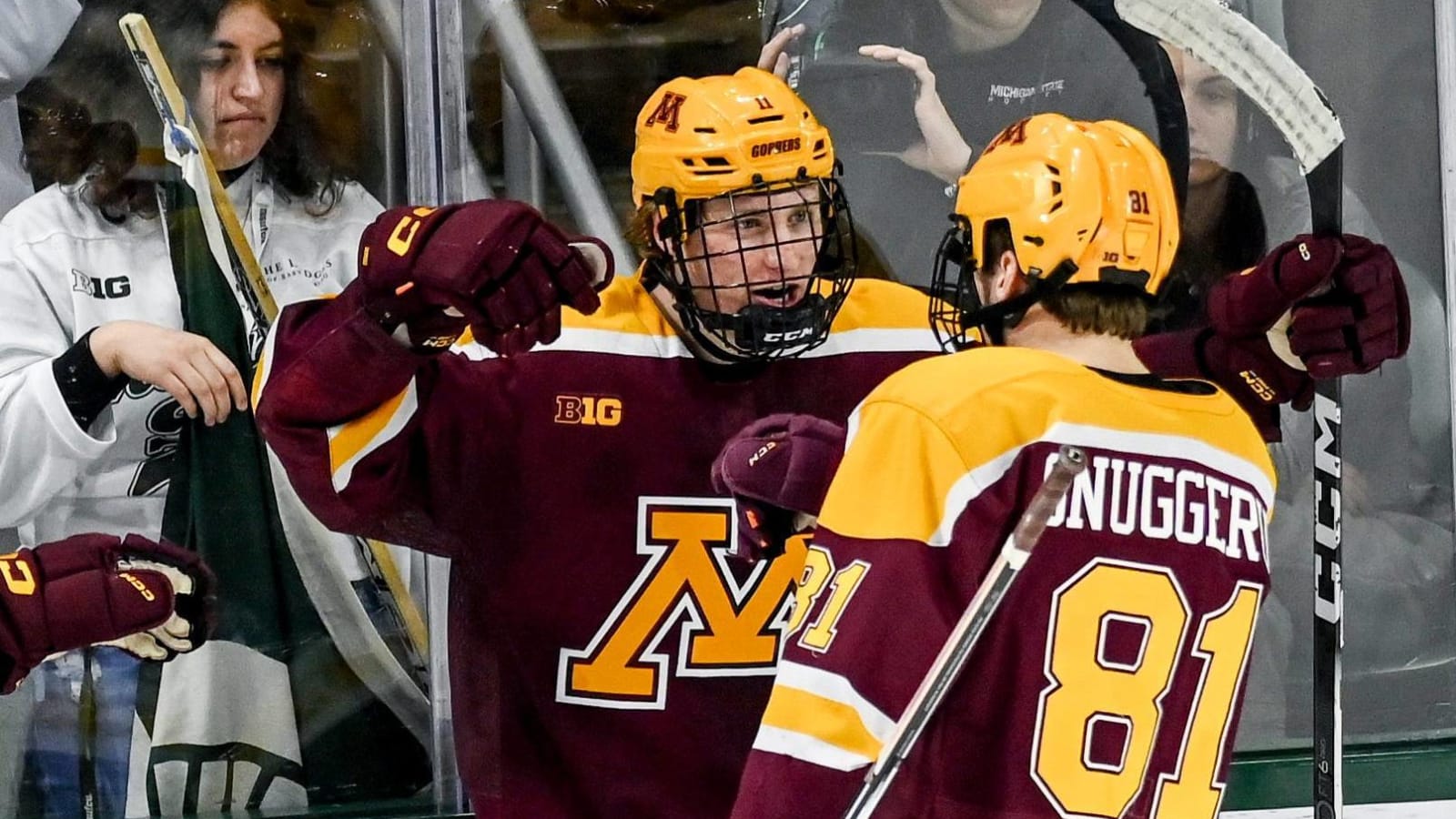 Blackhawks to sign Oliver Moore, Sam Rinzel to entry-level contracts
