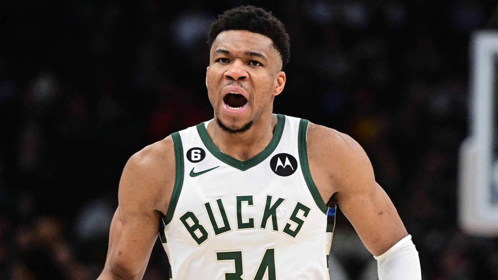 Giannis leaves door open for potential Bucks exit