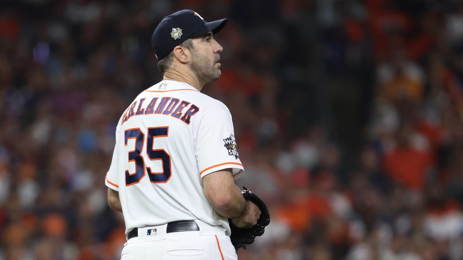 Significant gap remains in discussions between Astros, Verlander