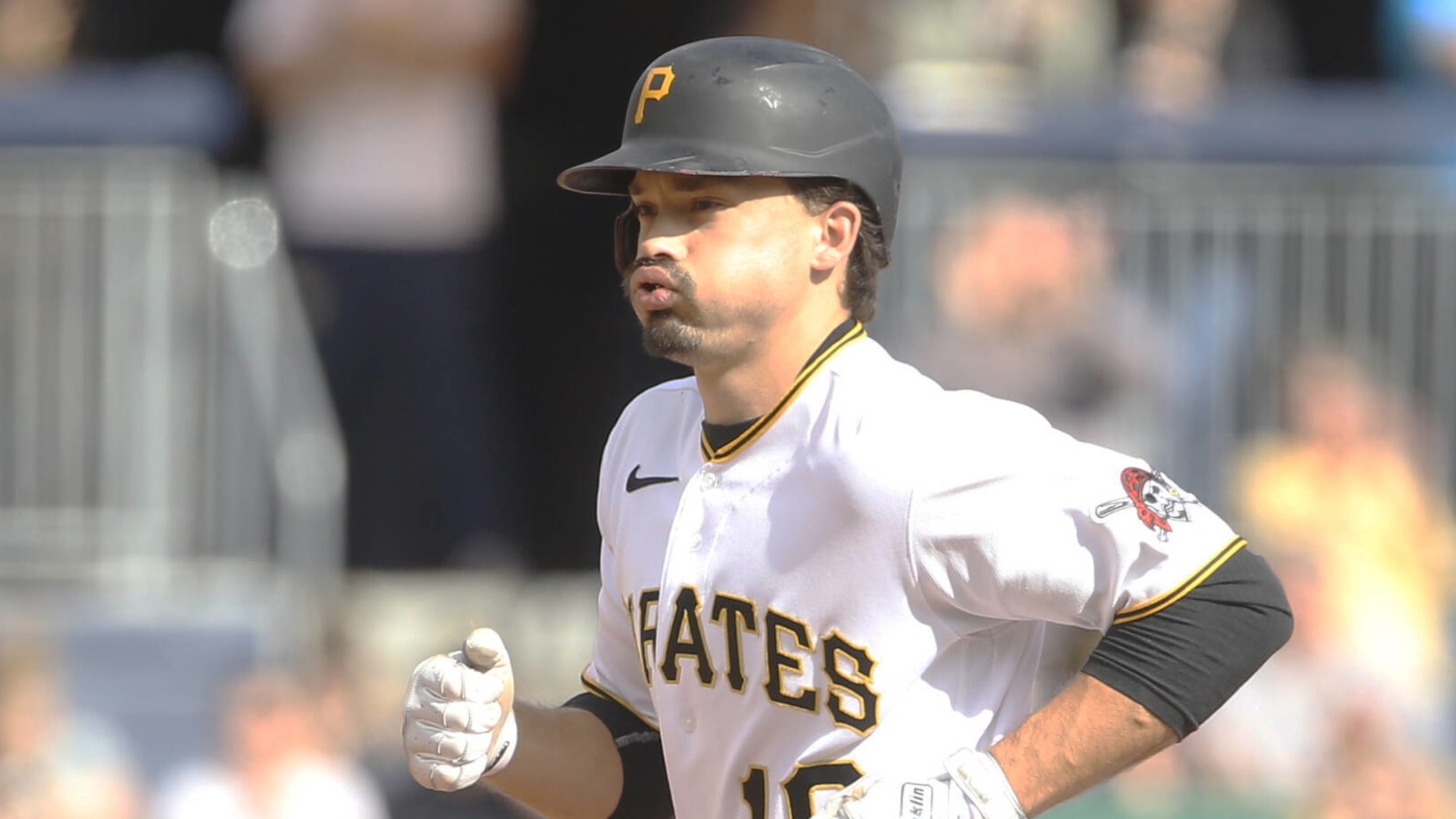 Pirates' Bryan Reynolds willing to sign long-term extension if