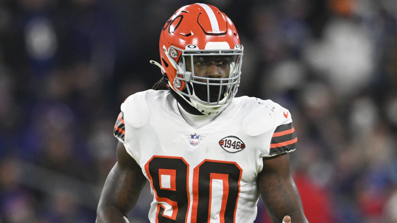 Browns' Clowney, Wilson test positive for COVID-19