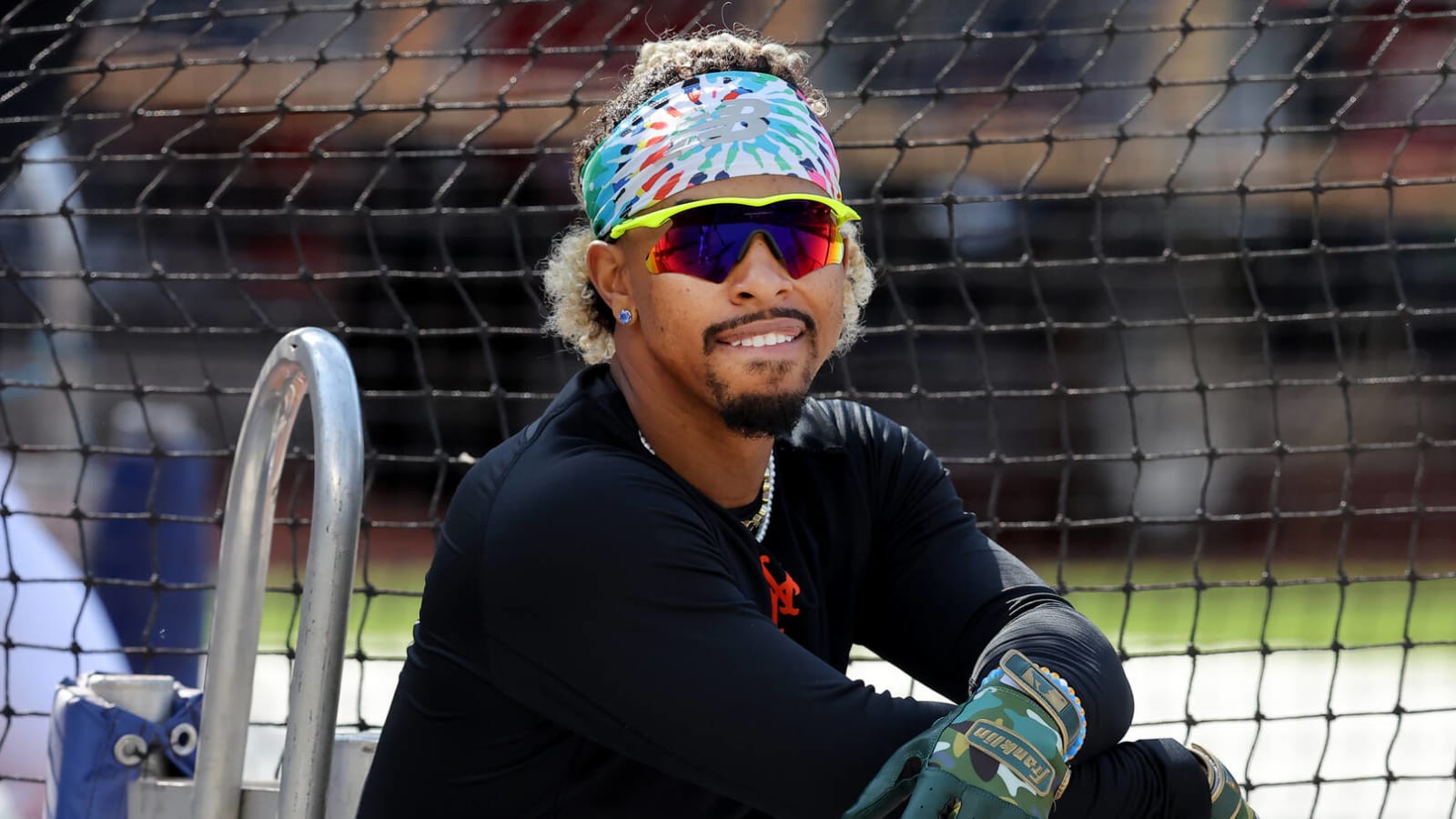 Phillies announcers not happy with Francisco Lindor throw