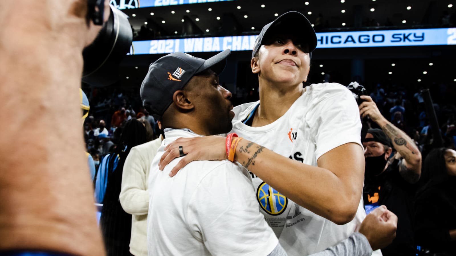 Candace Parker, Sky win WNBA title