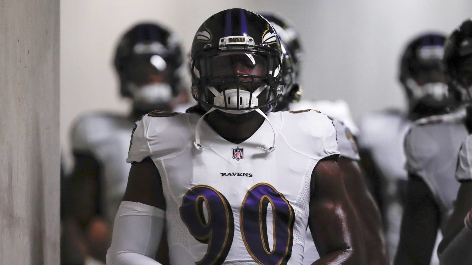 Ravens' Pernell McPhee undergoes knee surgery