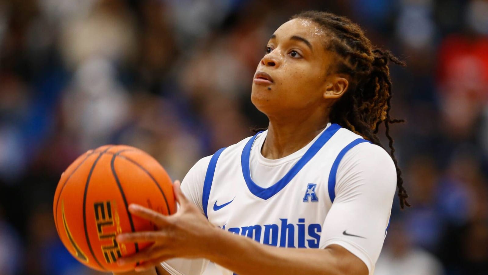 Watch: Memphis player punches Bowling Green player after WNIT game