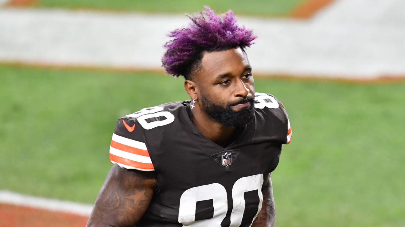 Browns WR Jarvis Landry playing with broken rib