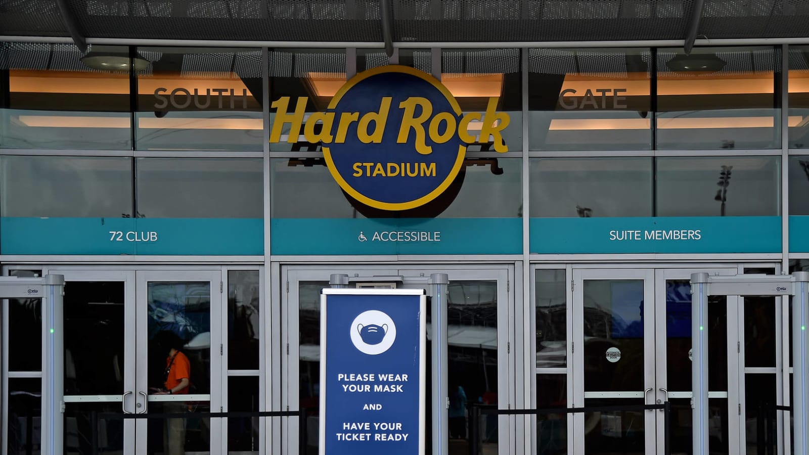 Dolphins cleared for full capacity at Hard Rock Stadium?