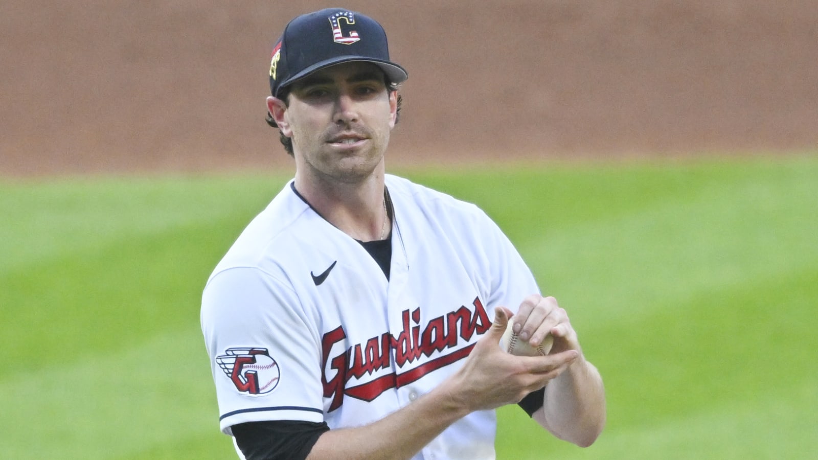 Guardians taking an interesting gamble by re-signing Shane Bieber