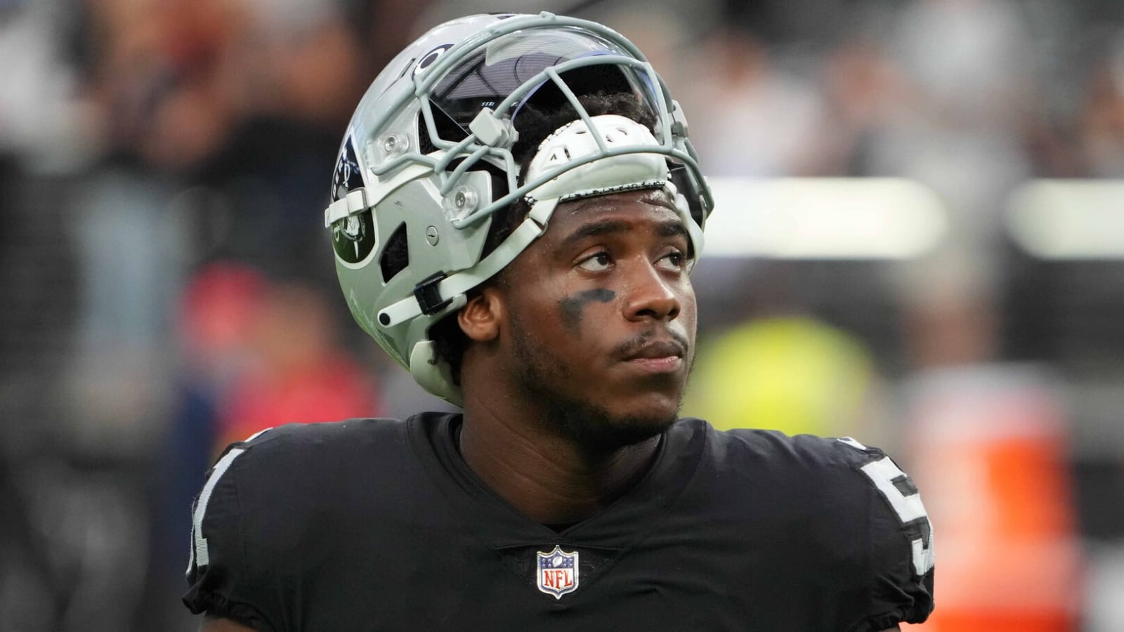 Raiders place key pass-rusher on IR