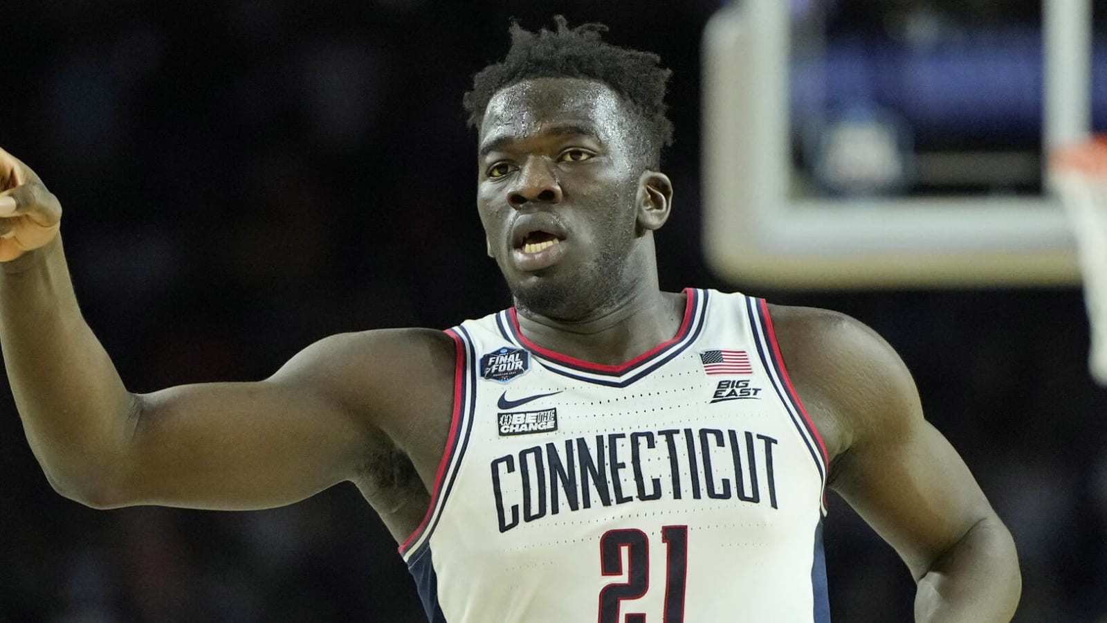 UConn forward Adama Sanogo declares for NBA draft