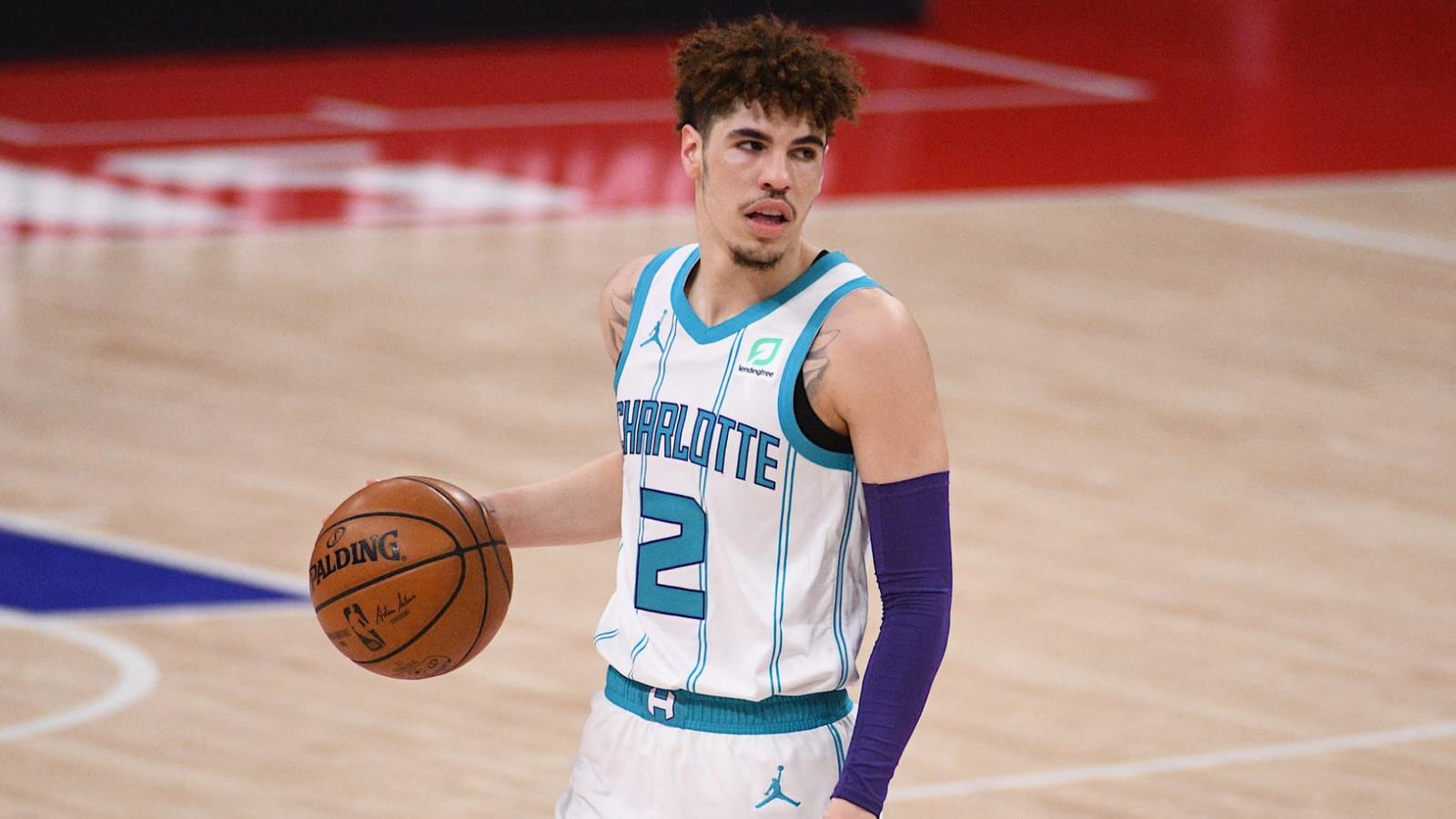 Hornets' LaMelo Ball wins 2020-21 Kia NBA Rookie of the Year