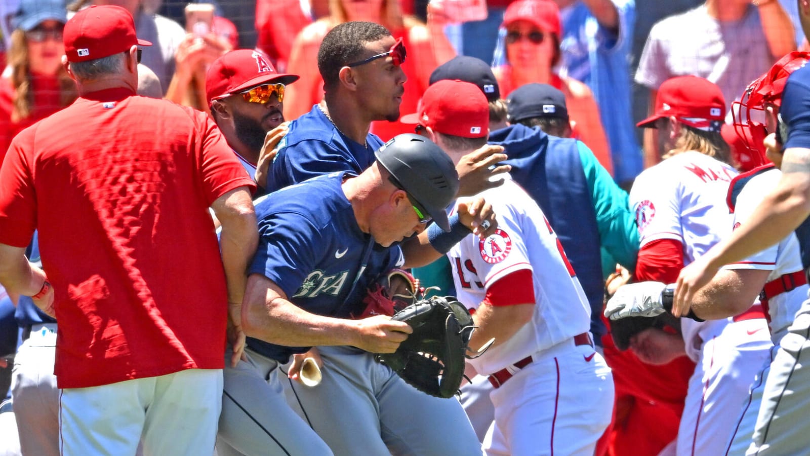 12 suspended after brawl between Angels-Mariners