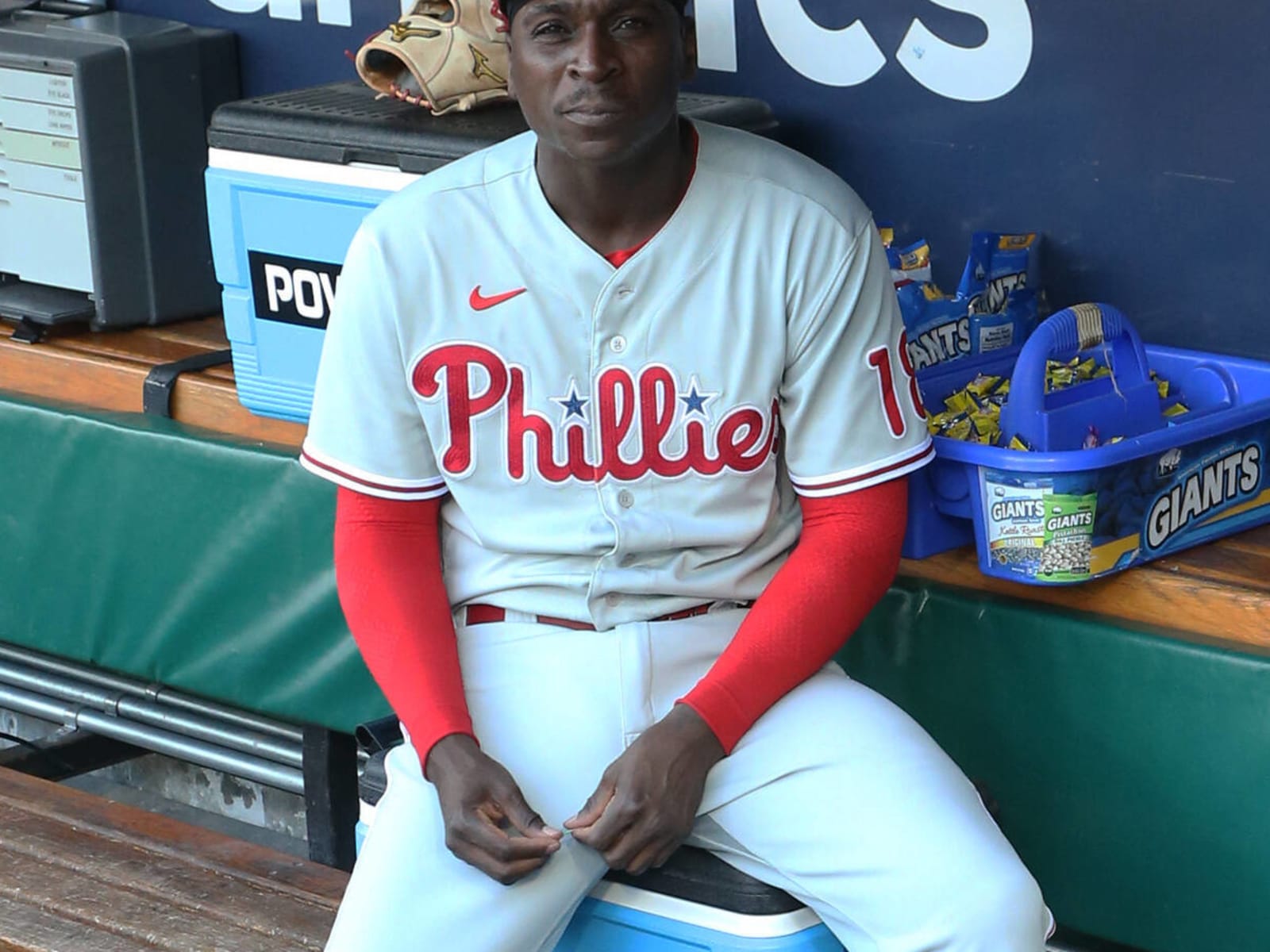 Phillies release SS Gregorius, activate SS Segura from IL