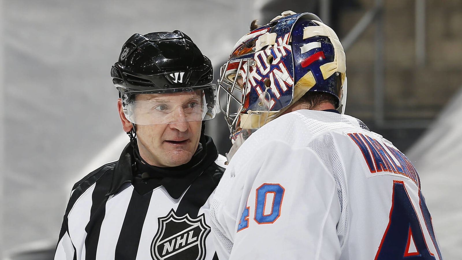 Inside the relationship between NHL refs and goaltenders