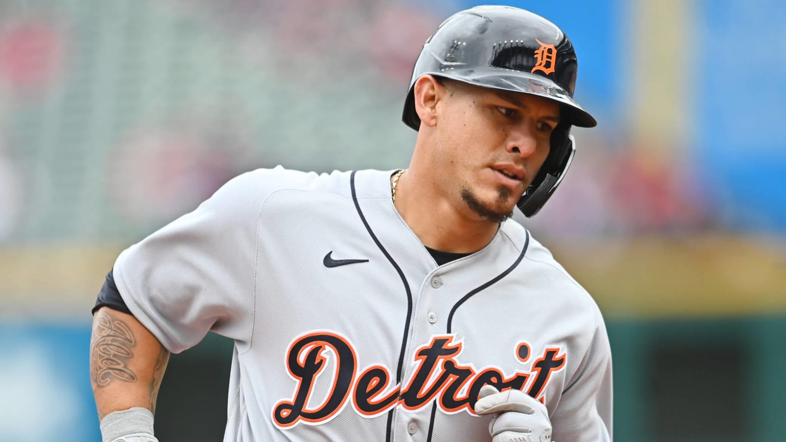 Cleveland signs two-time All-Star Wilson Ramos