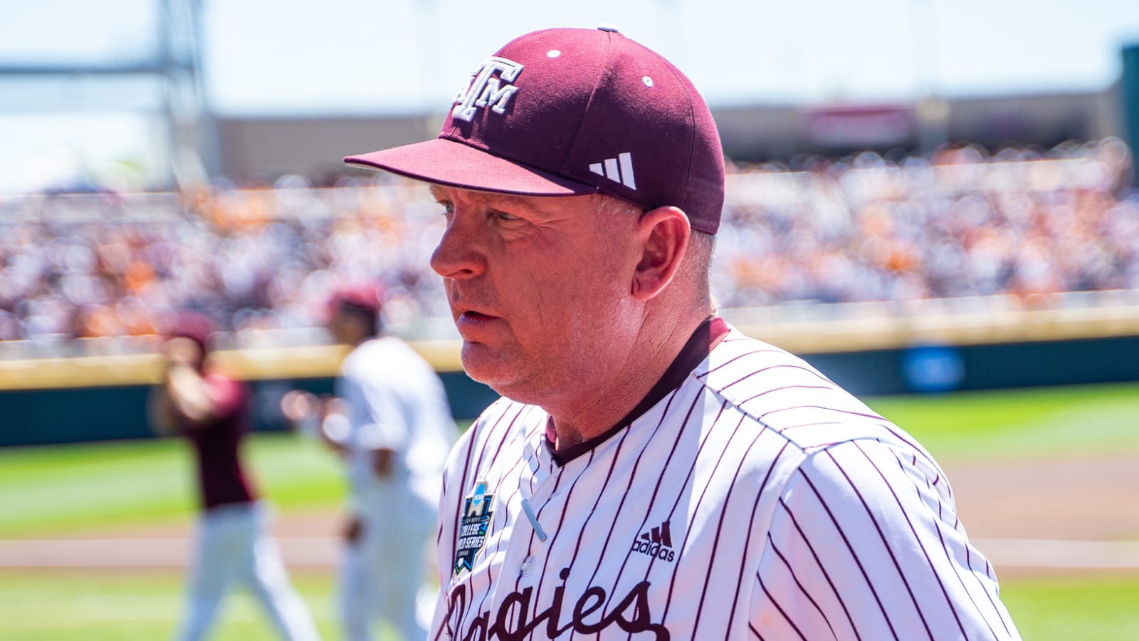 College baseball coach plays hypocrite before taking Texas job