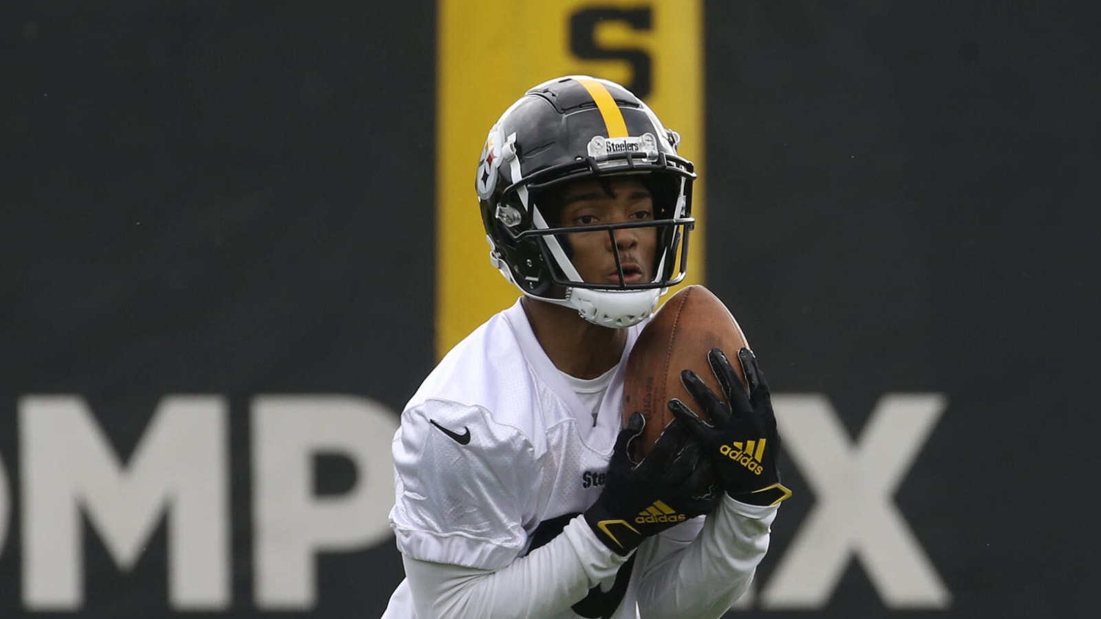 ‘He’s Been Great’: Calvin Austin III Turning Heads at Steelers OTAs