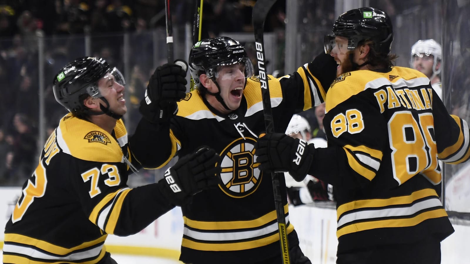 NHL Saturday bets: Attacking team props