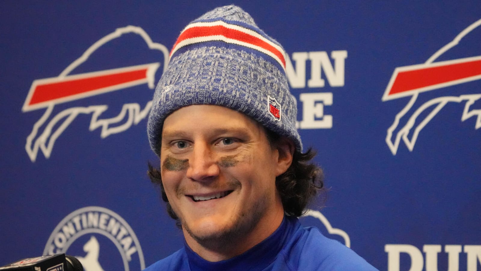  Former Chicago Bears Linebacker Announces Retirement