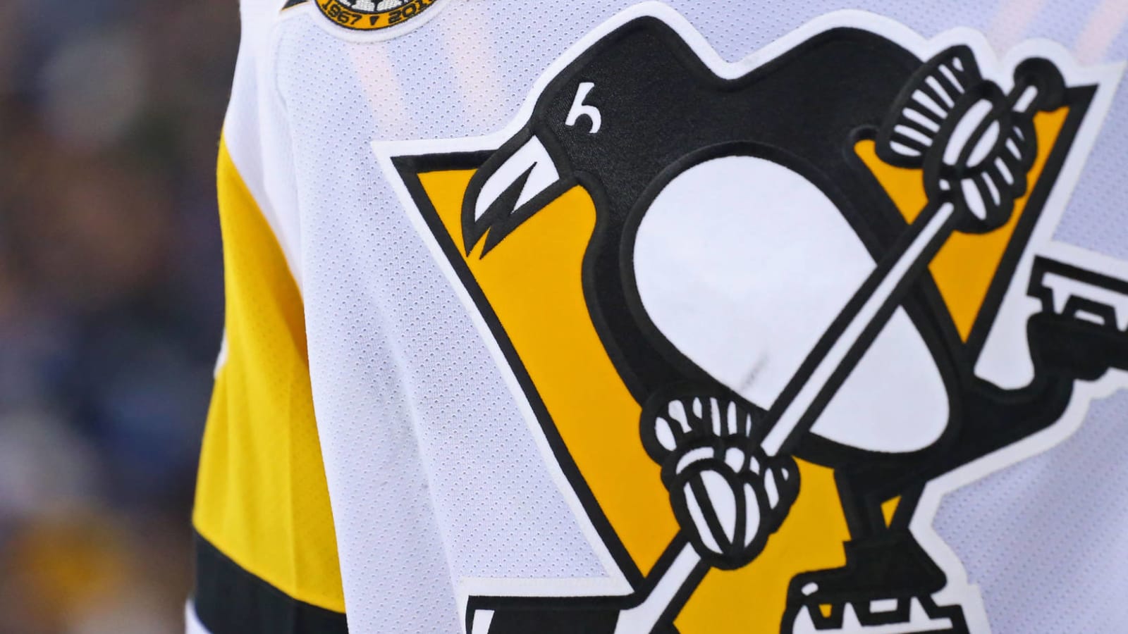 Penguins confirm player tested positive for COVID-19