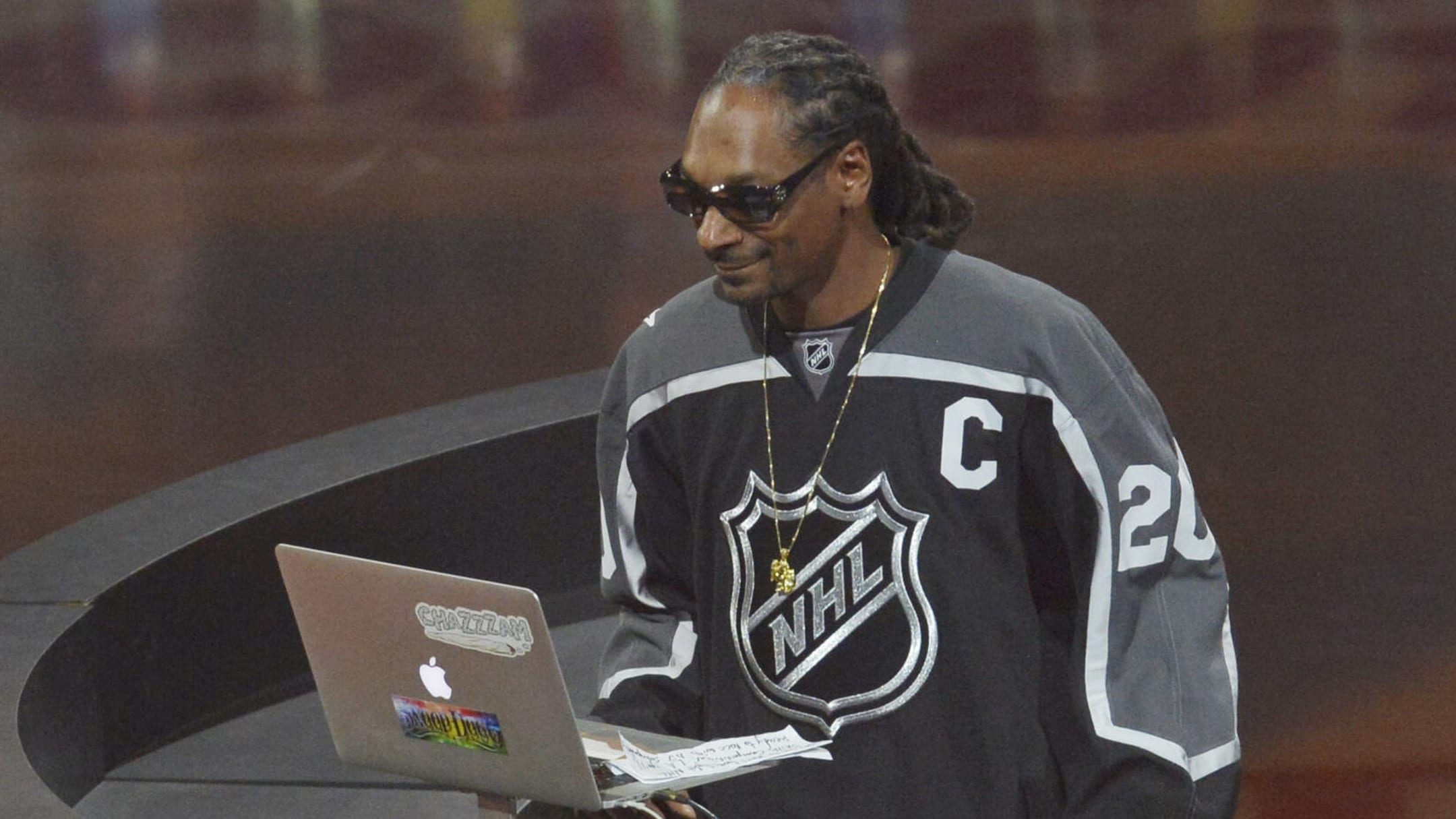 Snoop Dogg on Instagram] Amazing what Neko Sparks is trying to do in Ottawa  & I'm looking forward to being apart of that ownership group. I WANNA BRING  HOCKEY TO OUR COMMUNITY 