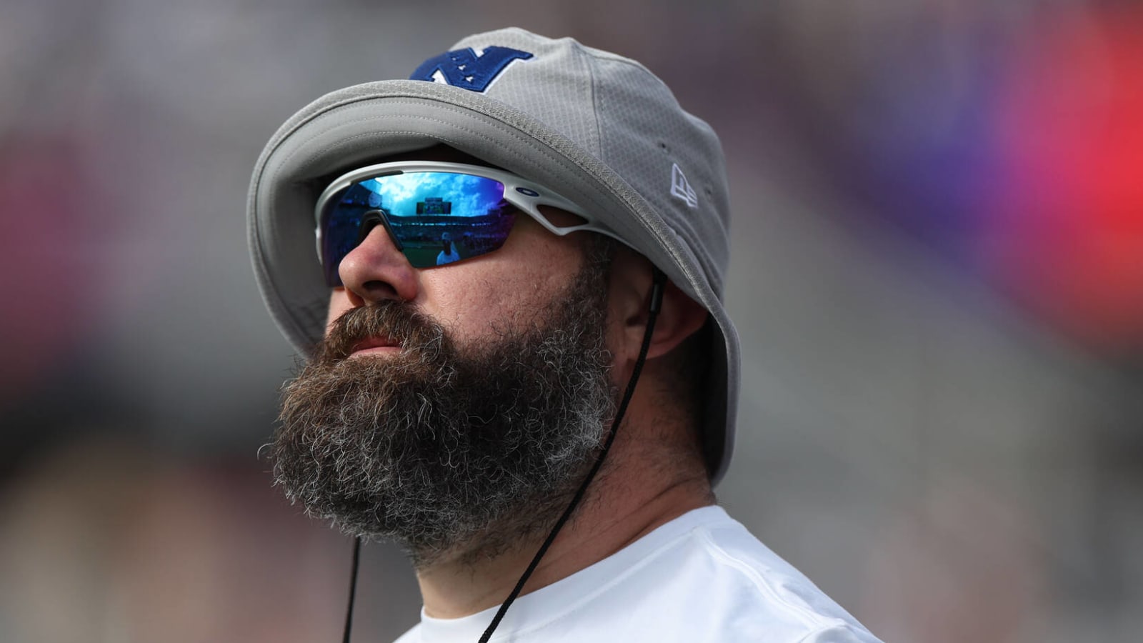 Eagles All-Pro offensive lineman remains unsure about future