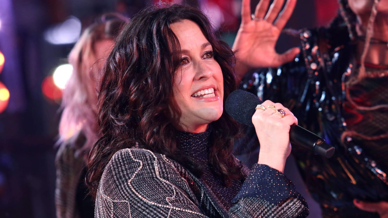 Alanis Morissette to executive produce and write original music for ABC sitcom inspired by her life