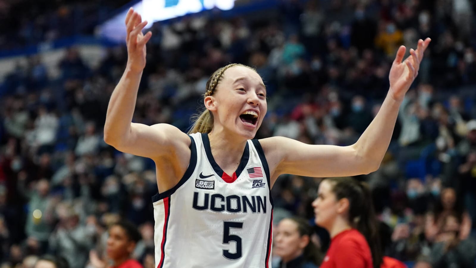 Paige Bueckers returns as UConn beats St. John's