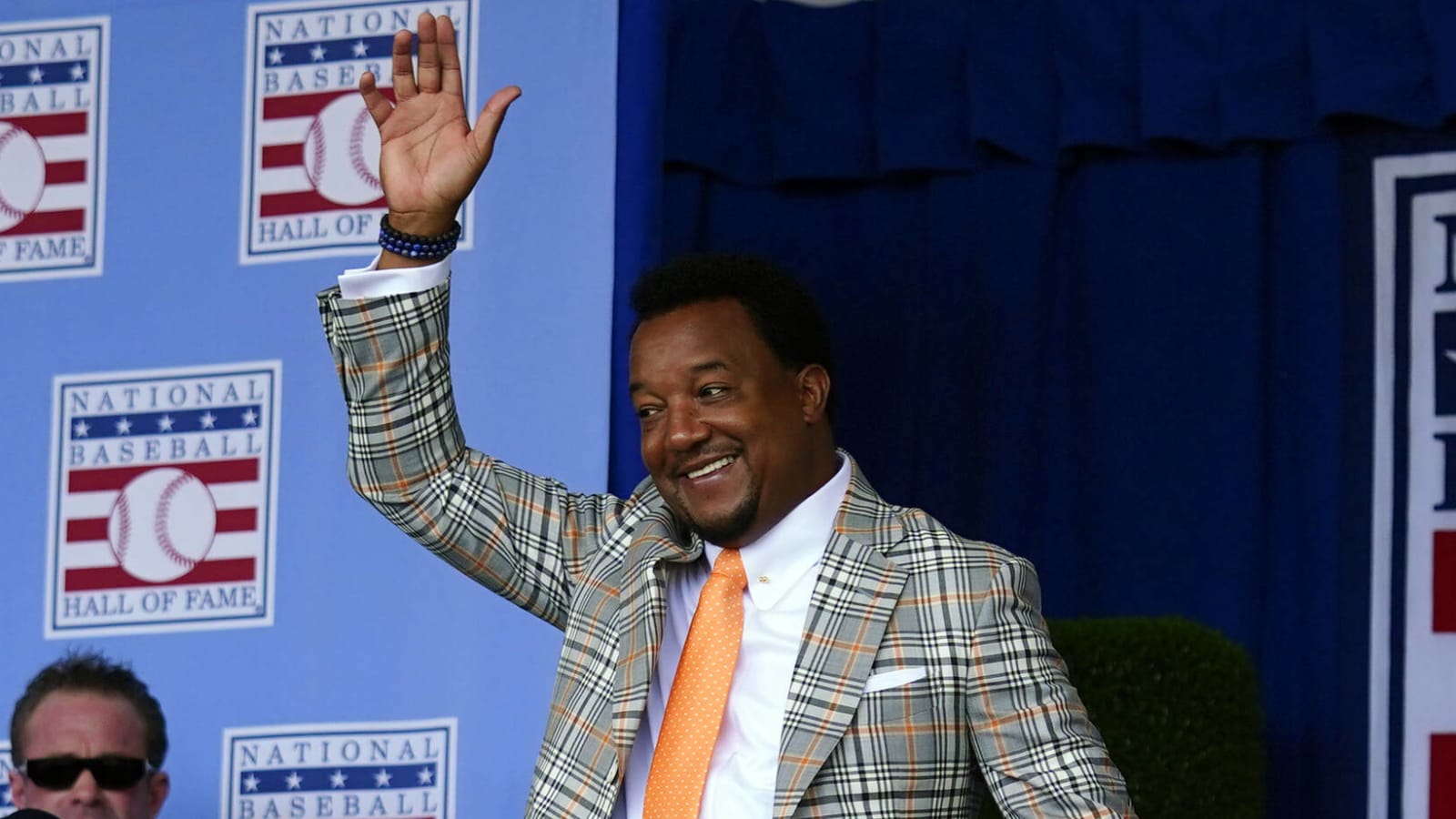 Pedro Martinez issues warning to Red Sox ahead of offseason