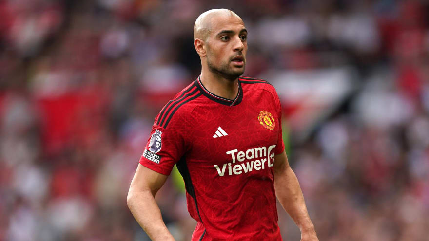 ‘We are going to talk’ – Amrabat opens door to potential Manchester United stay