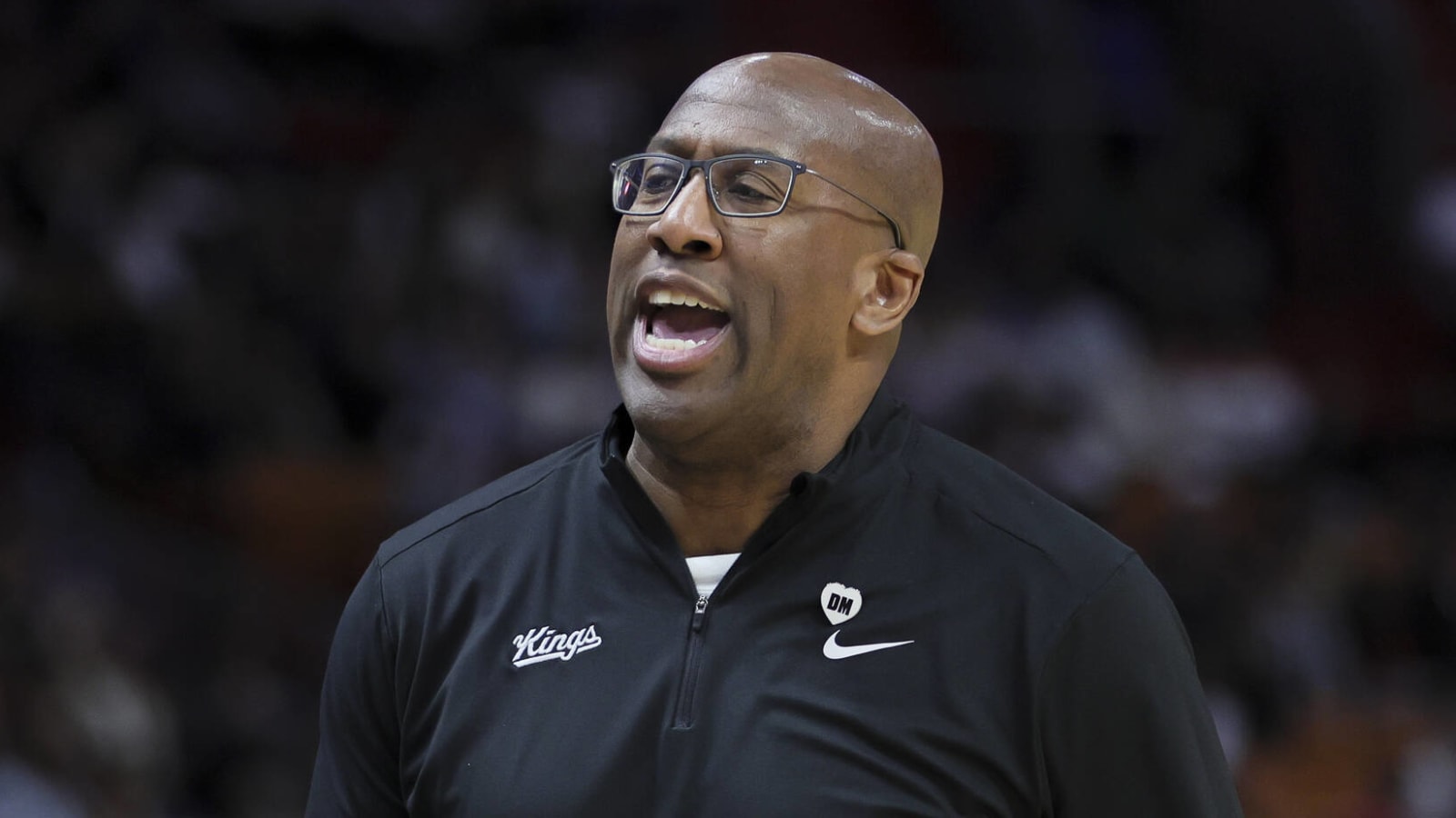  Rolling Cavs face off with old friend Mike Brown, Kings