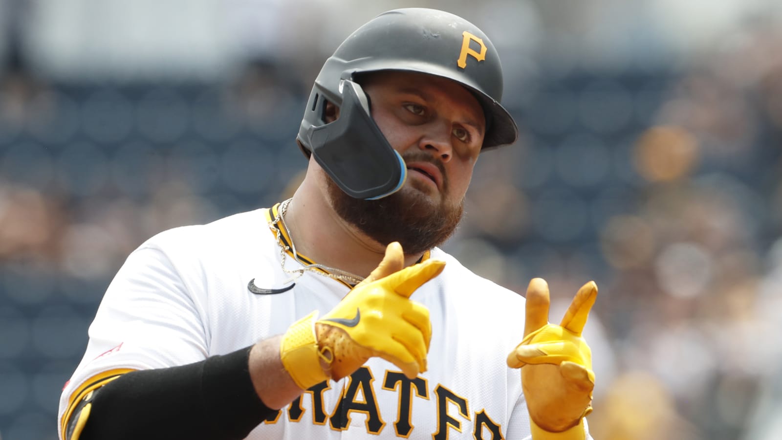 Pirates have ruthless timing with DFA of veteran slugger