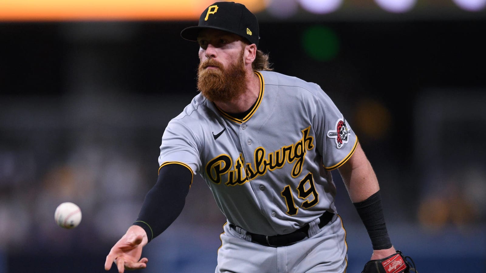 Pirates place Colin Moran on IL with groin injury