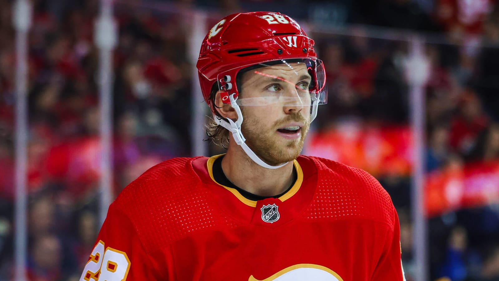 Elias Lindholm not expected to re-sign with Flames?