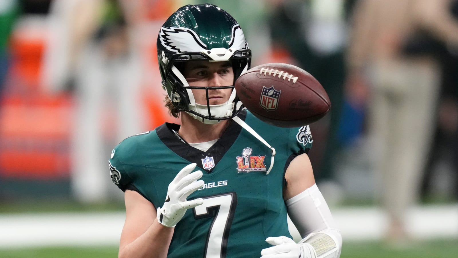 AFC Notes: Kenny Pickett, Chargers’ Free Agency Contracts, Browns, Raiders