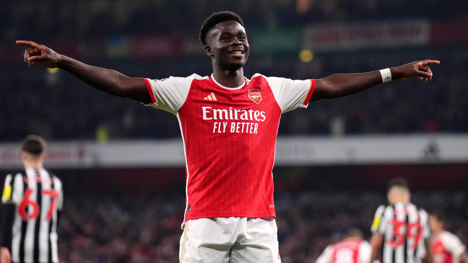 Bukayo Saka matches Ian Wright record for Arsenal