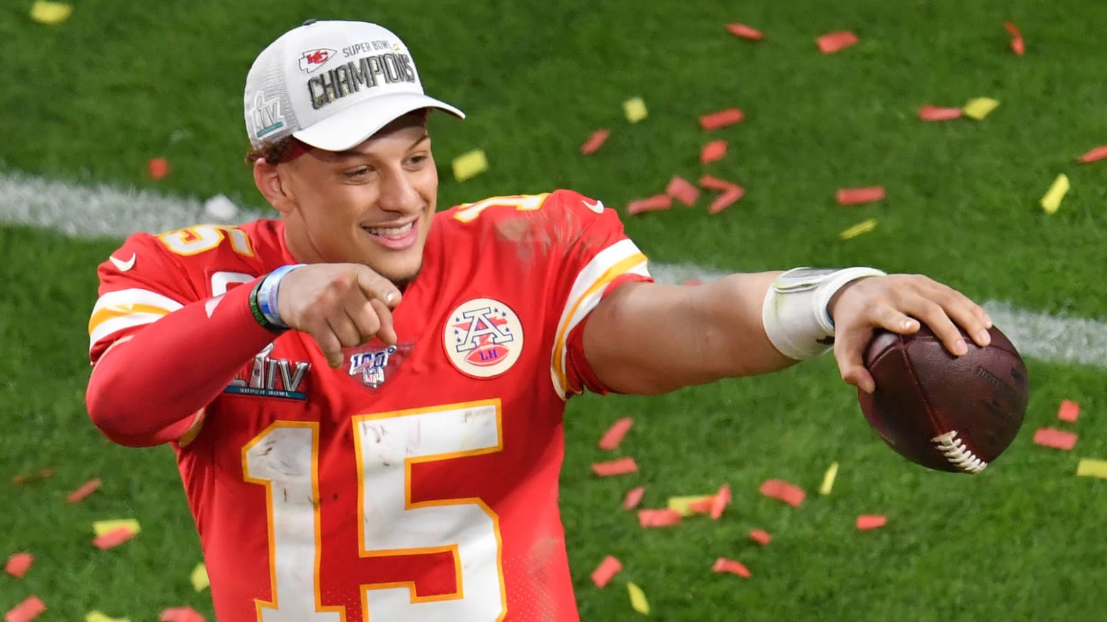 Patrick Mahomes' contract bans 'pretty much every physical activity'