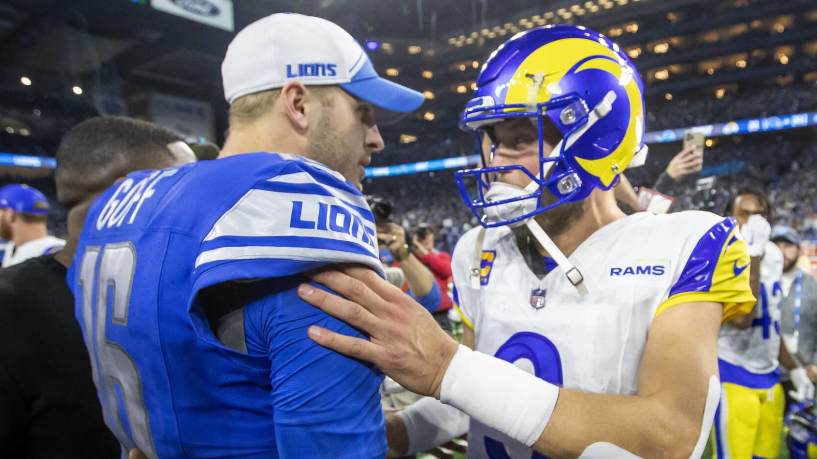 Watch: Stafford gives words of encouragement for Jared Goff