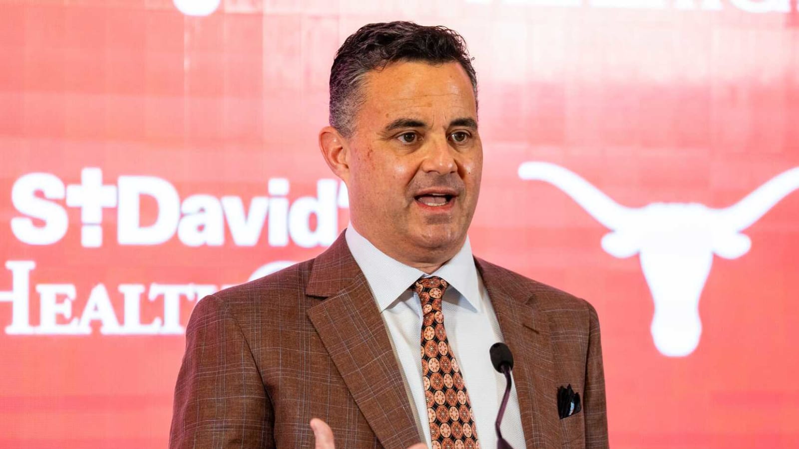 CBB HC carousel influences competition as much as player transfer portal