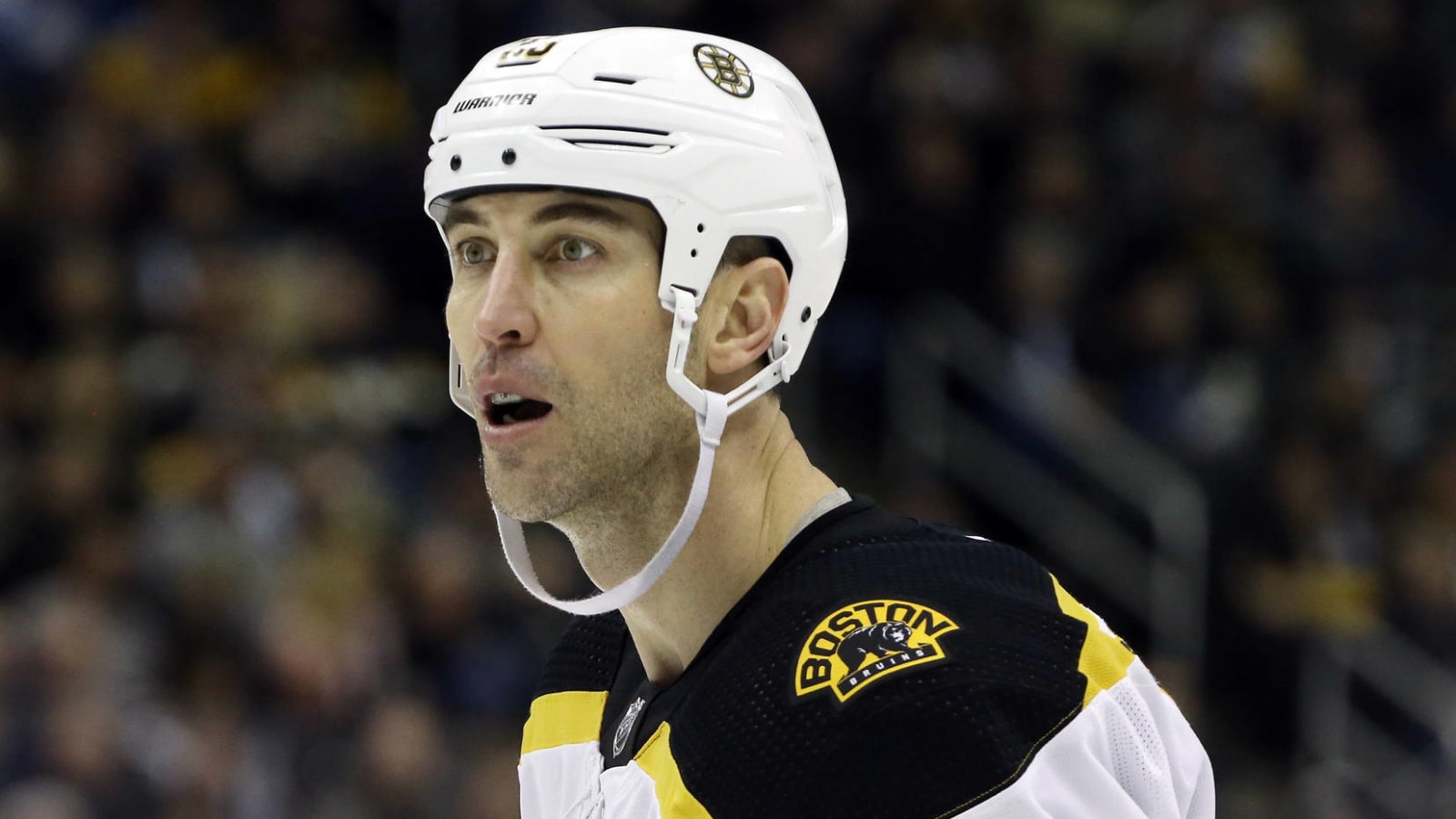 Chara gets bonuses in contract with Caps